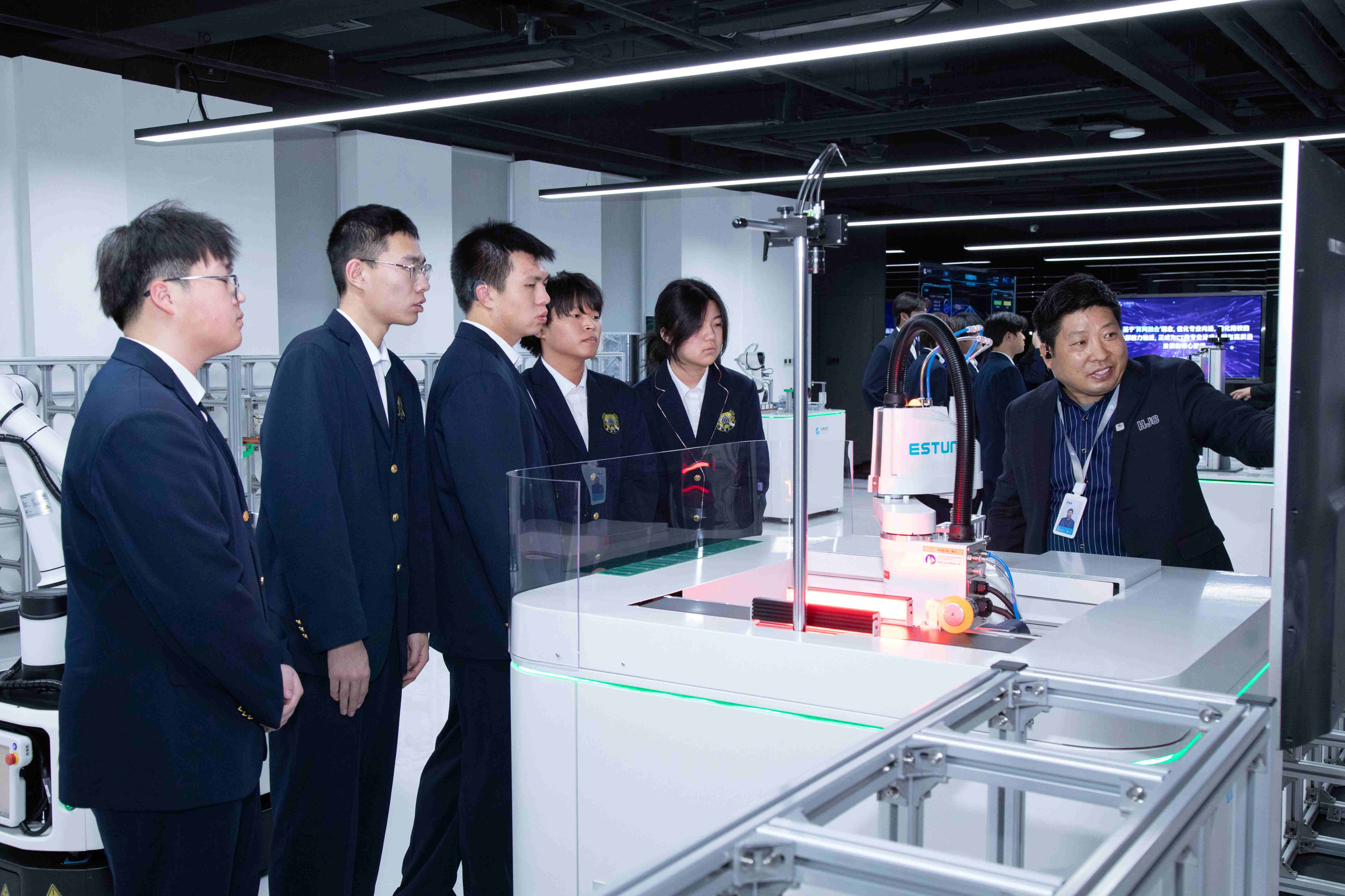 1773459993863458.jpg 1773459993863458.jpg